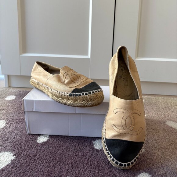 Chanel Beige and Black Espadrilles - Picture 2 of 6